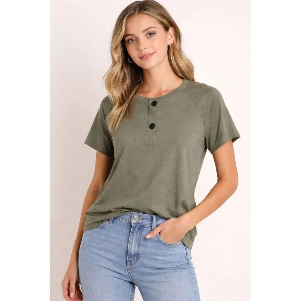 Love Fire Olive Green Henley Top Women’s Small NWT Short Sleeve